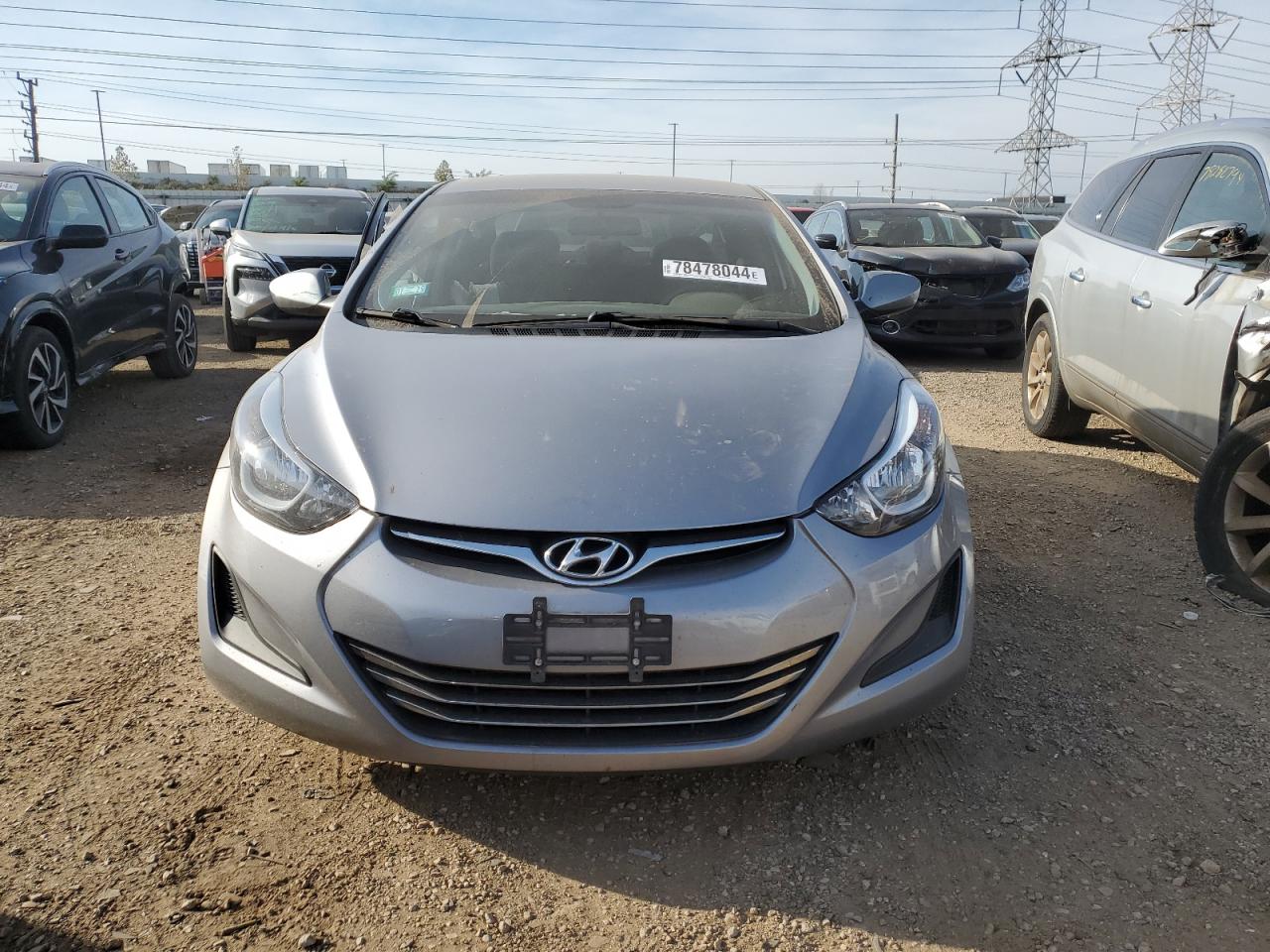 2016 Hyundai Elantra - Image 5