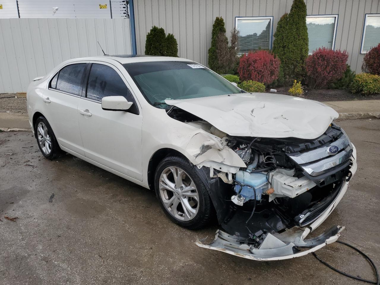 2012 Ford Fusion - Image 4