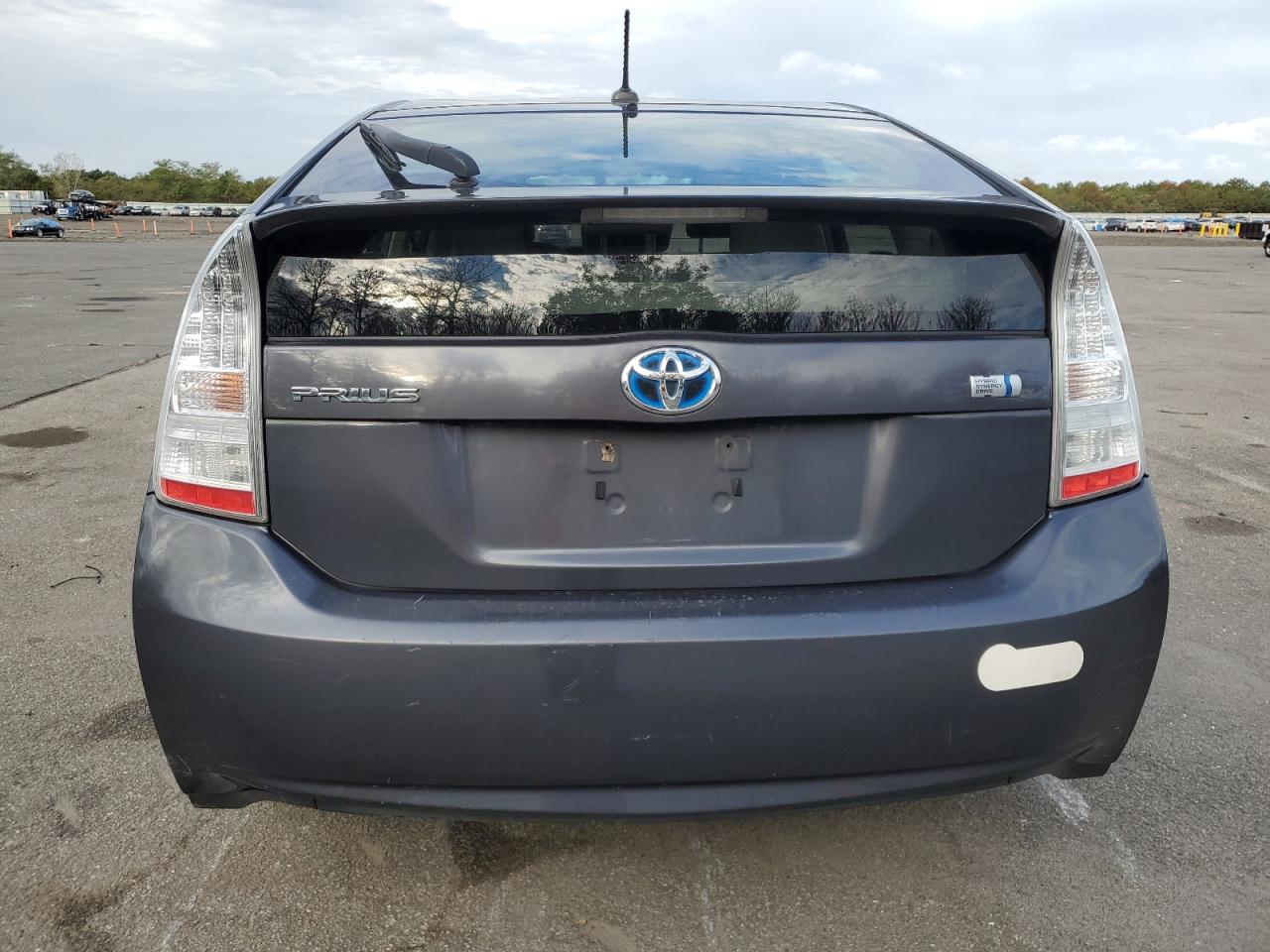 JTDKN3DU6B1437684 2011 Toyota Prius