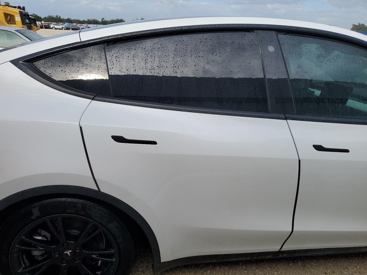 7SAYGAEE1NF359510 2022 Tesla Model Y