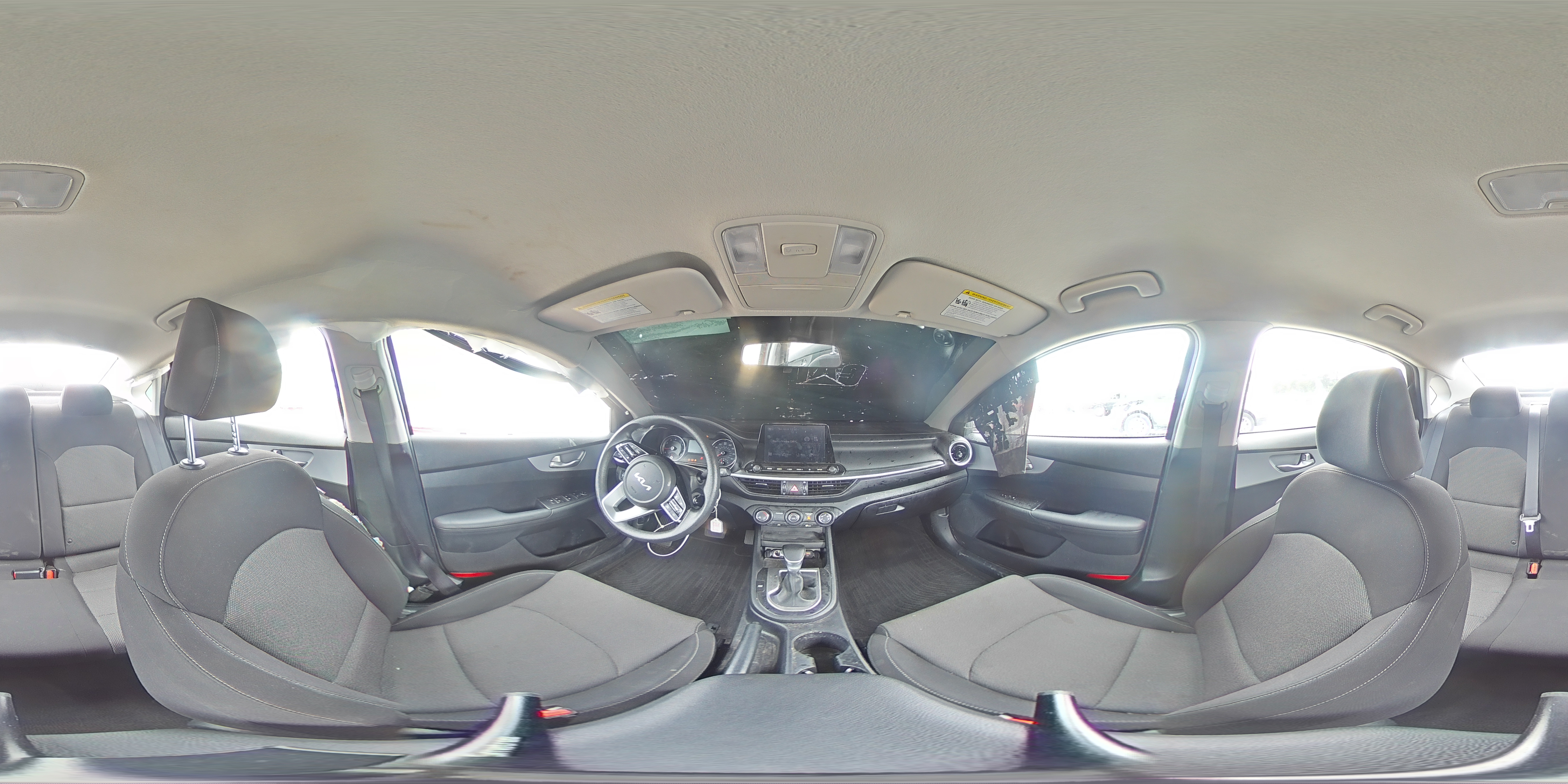 2024 Kia Forte - Image 15