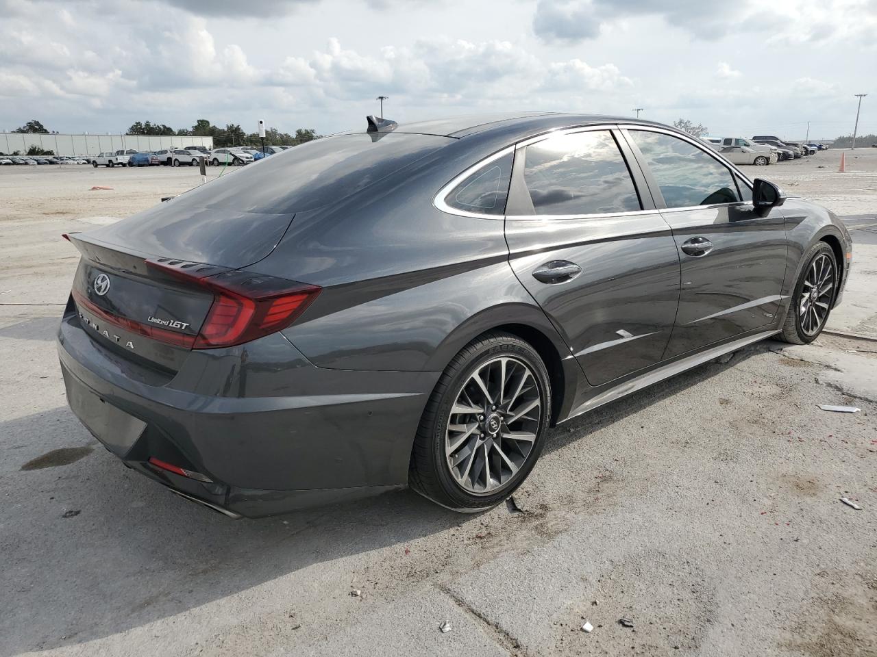 2021 Hyundai Sonata - Image 3