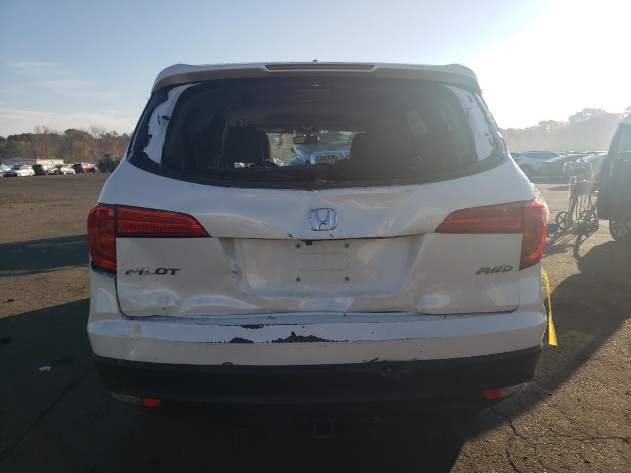 2018 Honda Pilot - Image 6