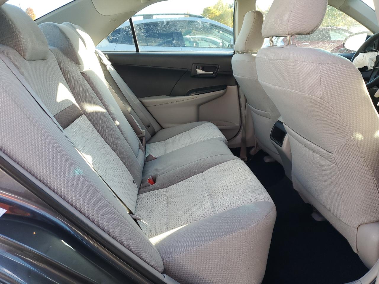 2014 Toyota Camry - Image 10