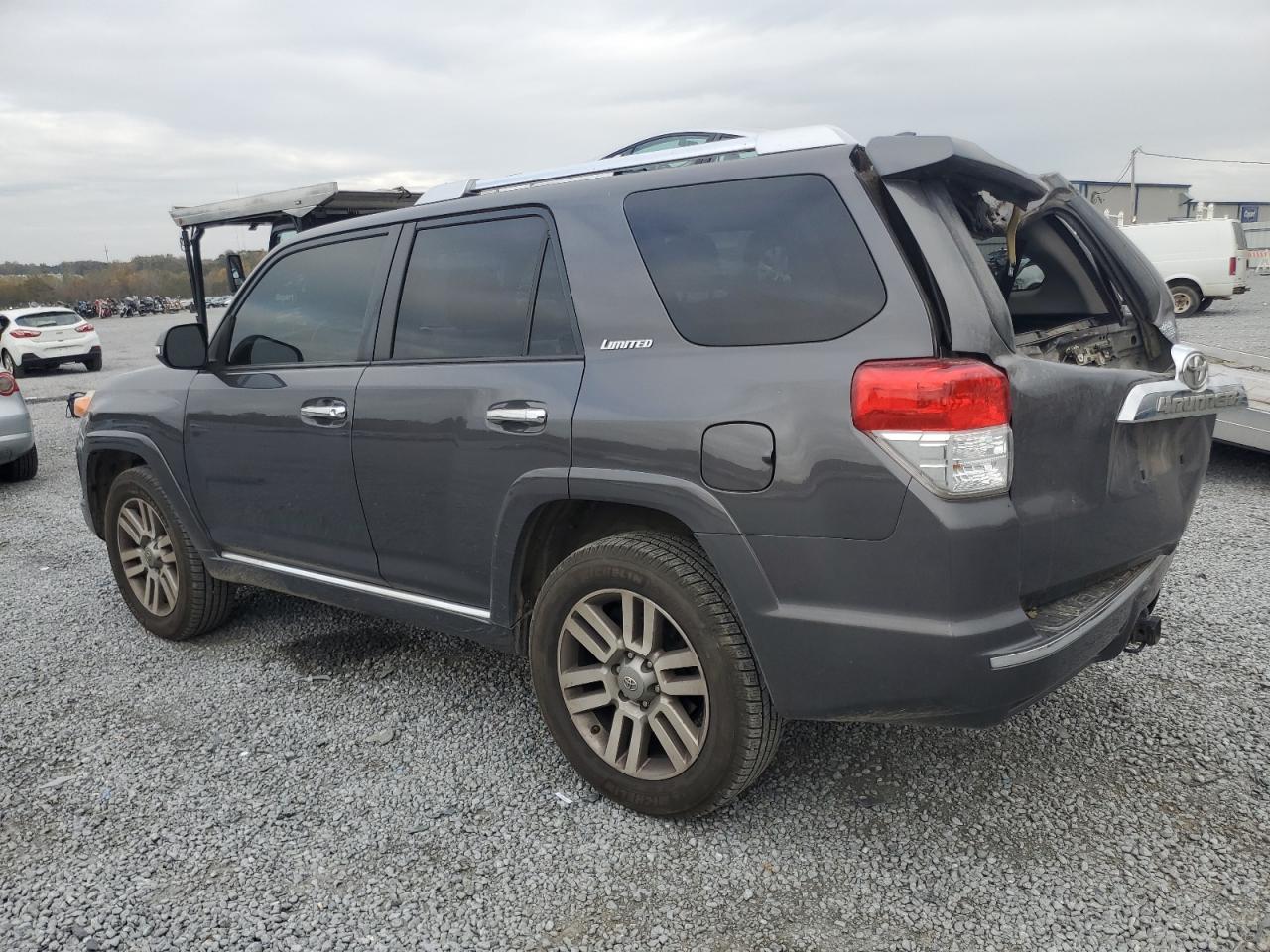 2013 Toyota 4Runner - Image 2