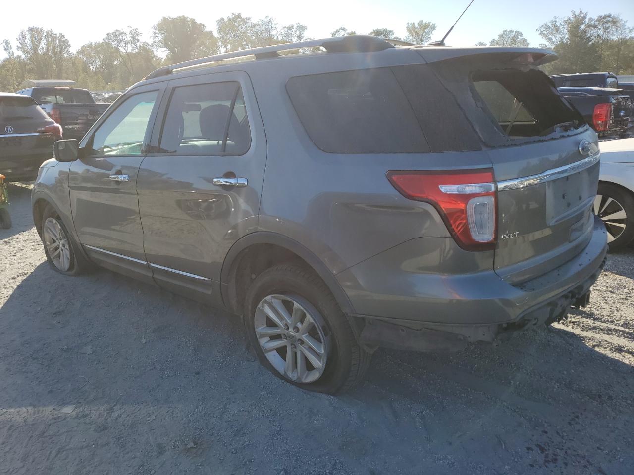 2011 Ford Explorer - Image 2