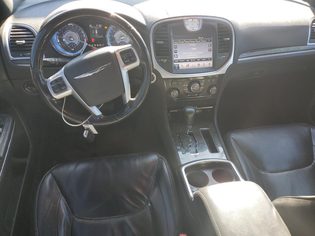 2011 Chrysler 300 - Image 8