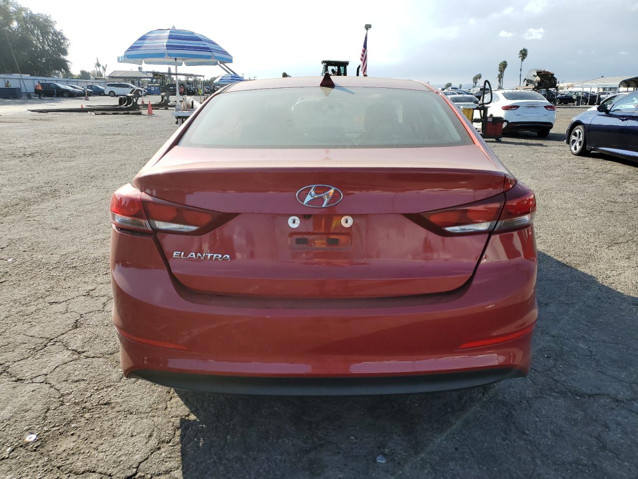 2018 Hyundai Elantra - Image 6