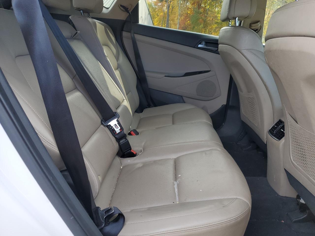 2016 Hyundai Tucson - Image 11