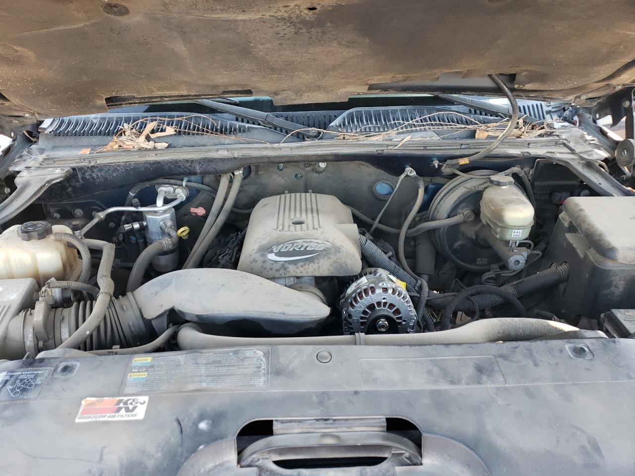 2005 Chevrolet Silverado - Image 13