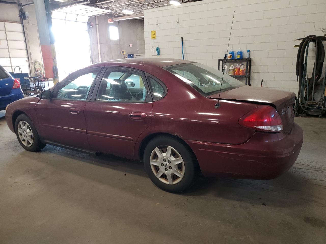 2006 Ford Taurus Se VIN: 1FAHP532X6A214804 Lot: 75106994