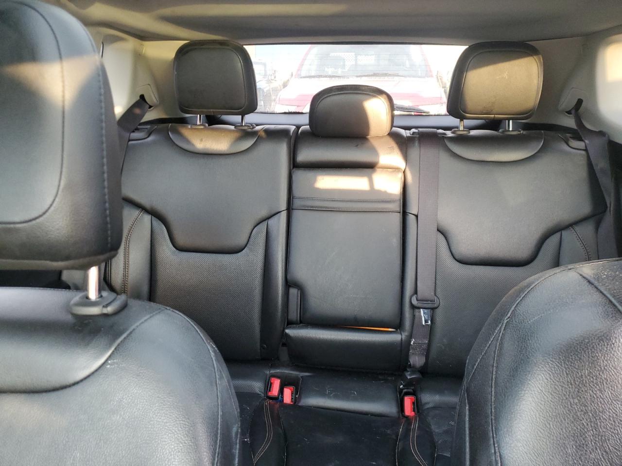 2020 Jeep Compass - Image 10