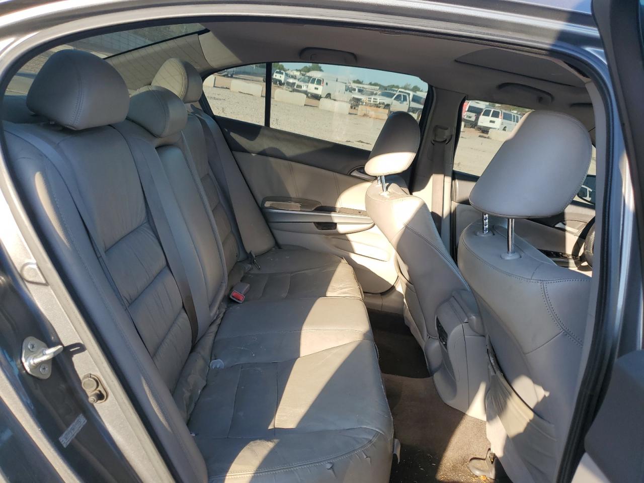 2010 Honda Accord - Image 10