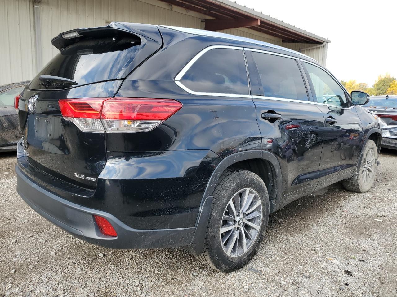 Toyota Highlander 2017