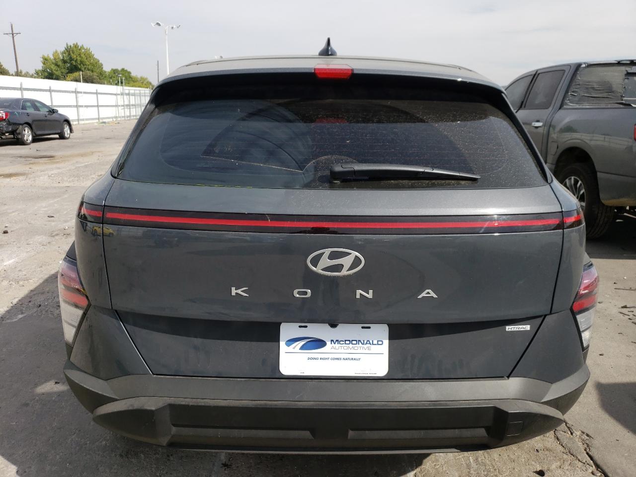 2024 Hyundai Kona Se VIN: KM8HACAB4RU050516 Lot: 74827344