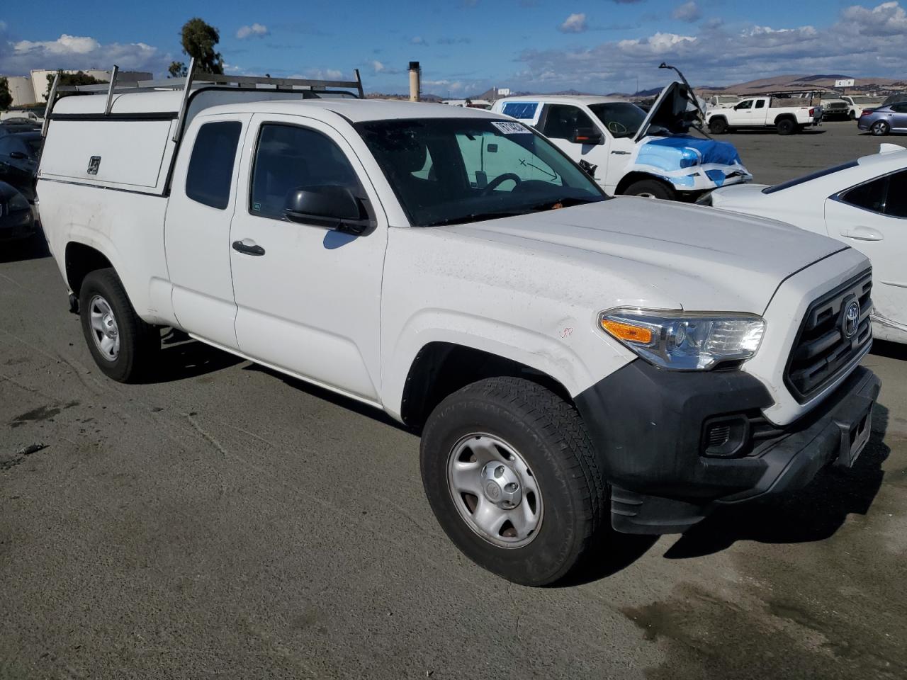 2017 Toyota Tacoma - Image 4