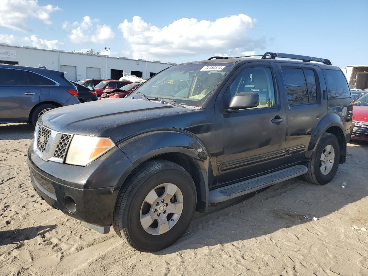 2005 Nissan Pathfinder - Image 1