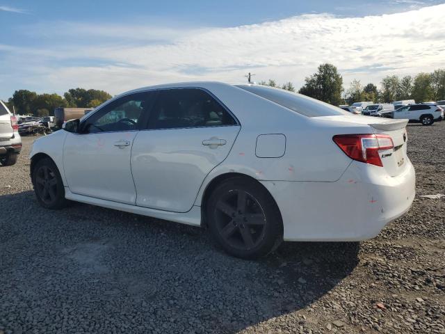  TOYOTA CAMRY 2013 Білий