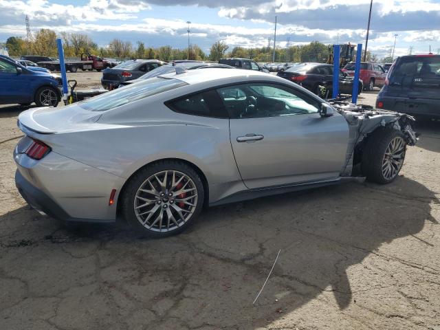  FORD MUSTANG 2024 Srebrny