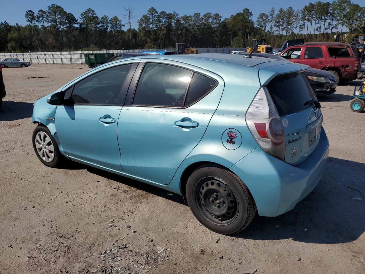 VIN JTDKDTB37D1033938 2013 TOYOTA PRIUS no.2