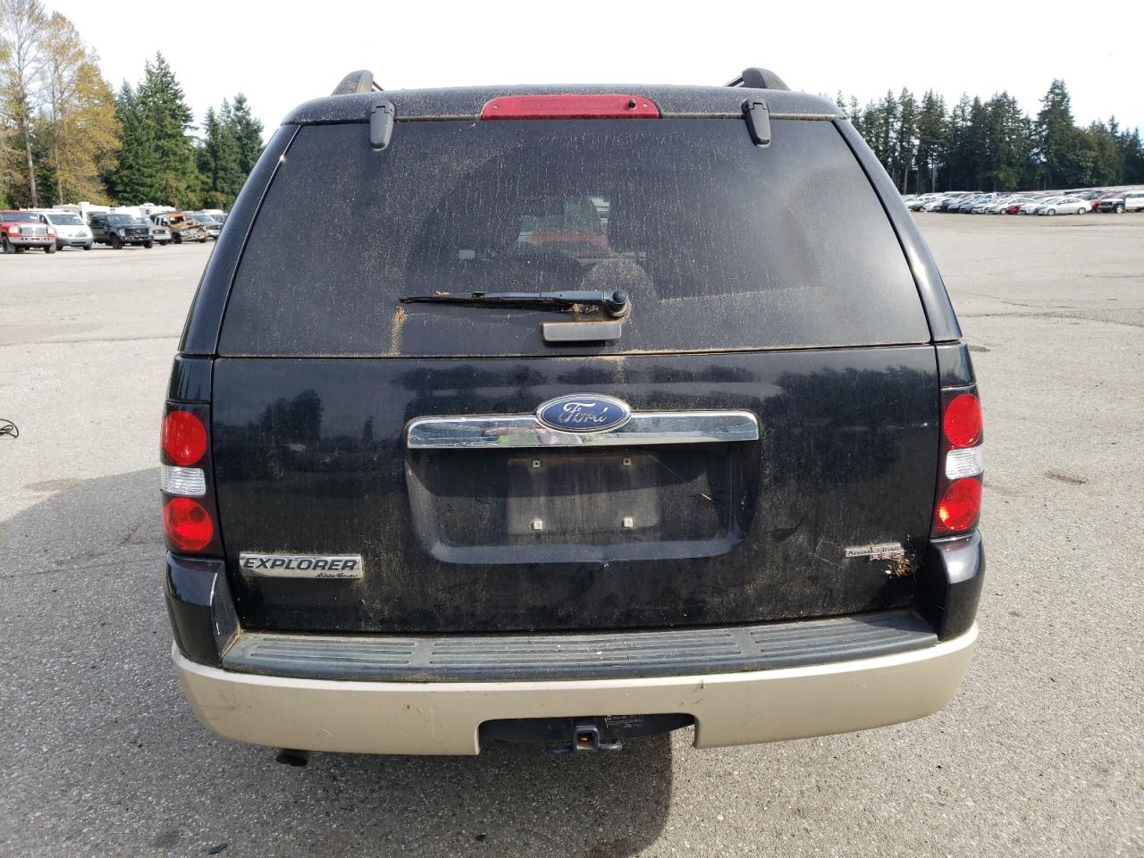 1FMEU74E77UB13211 2007 Ford Explorer Eddie Bauer