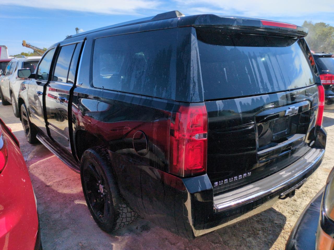 2016 Chevrolet Suburban K1500 Ltz VIN: 1GNSKJKC4GR133843 Lot: 75292384