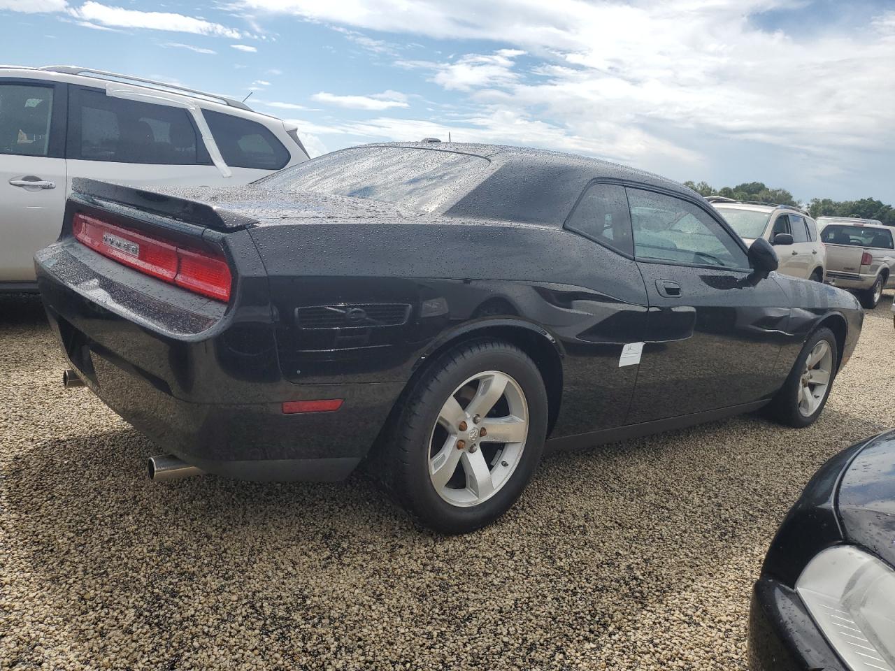 2009 Dodge Challenger - Image 3
