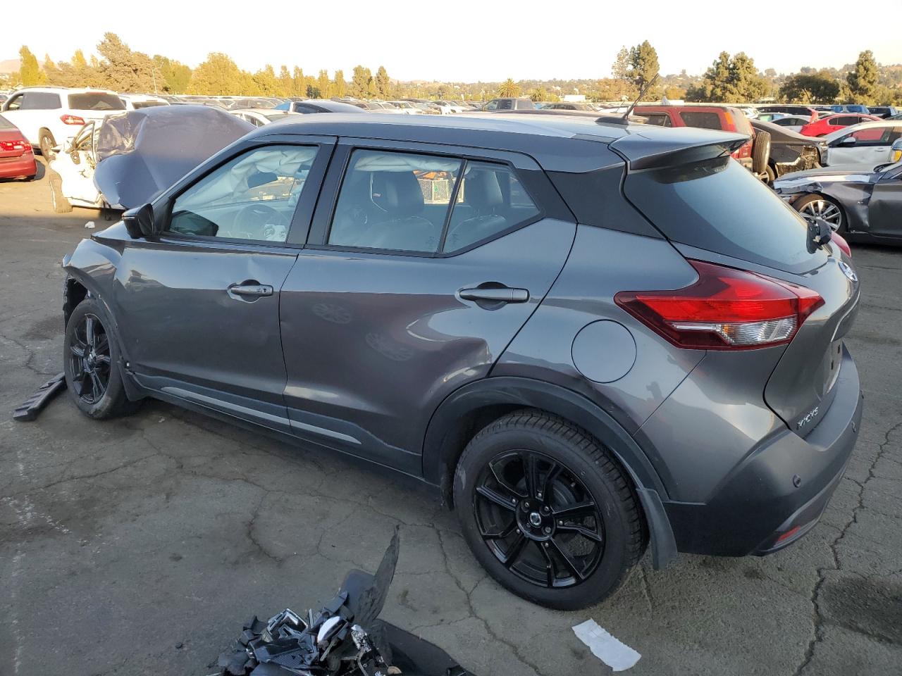 2020 Nissan Kicks - Image 2