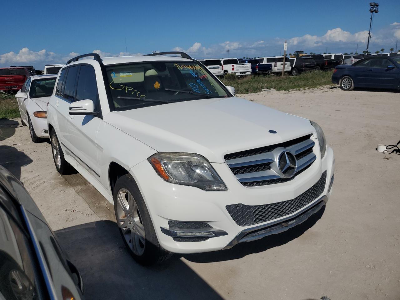 VIN WDCGG5HB2DG033814 2013 MERCEDES-BENZ GLK-CLASS no.4