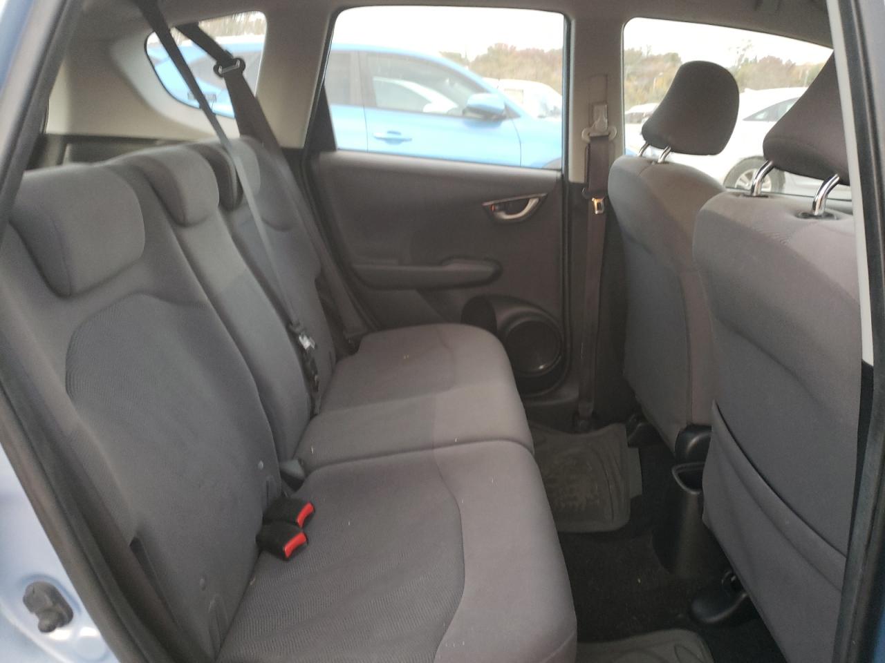 2009 Honda Fit - Image 10