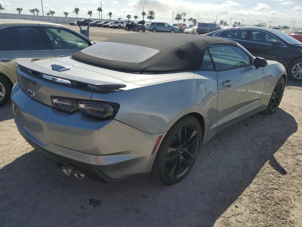 2023 Chevrolet Camaro - Image 3