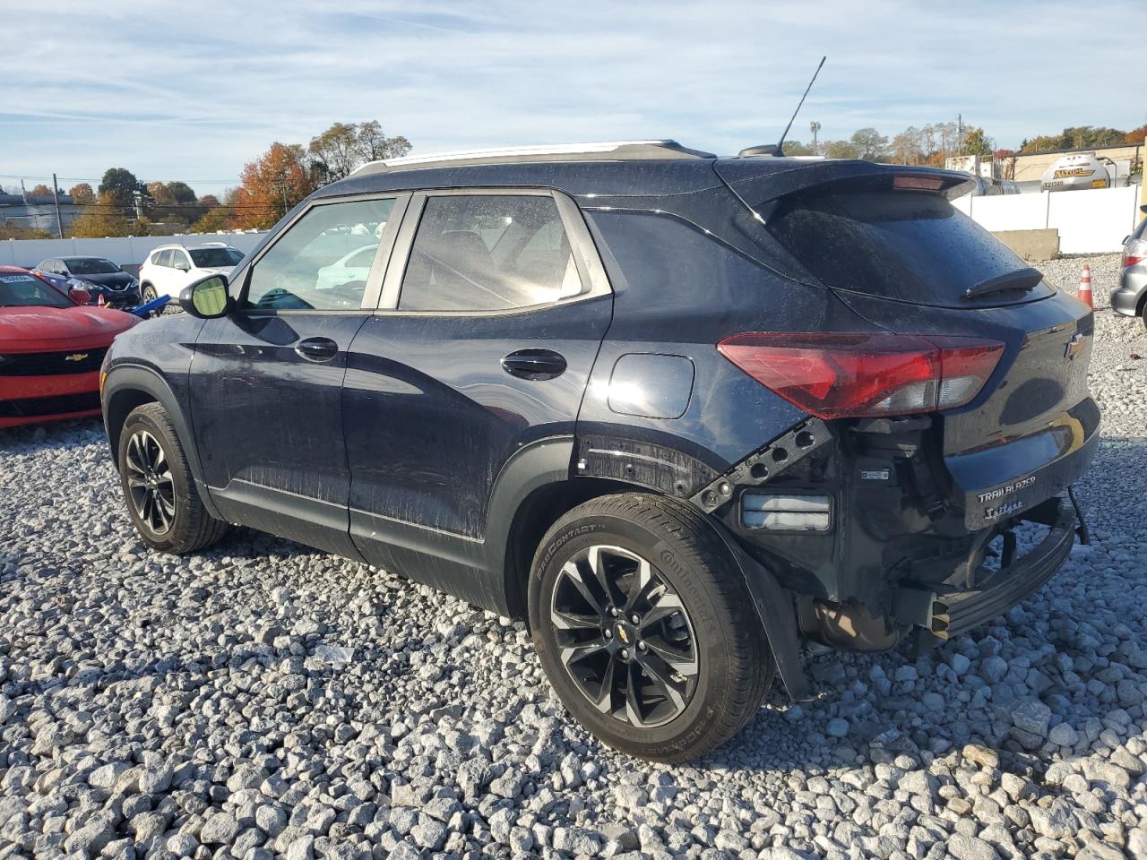 2021 Chevrolet TrailBlazer - Image 2