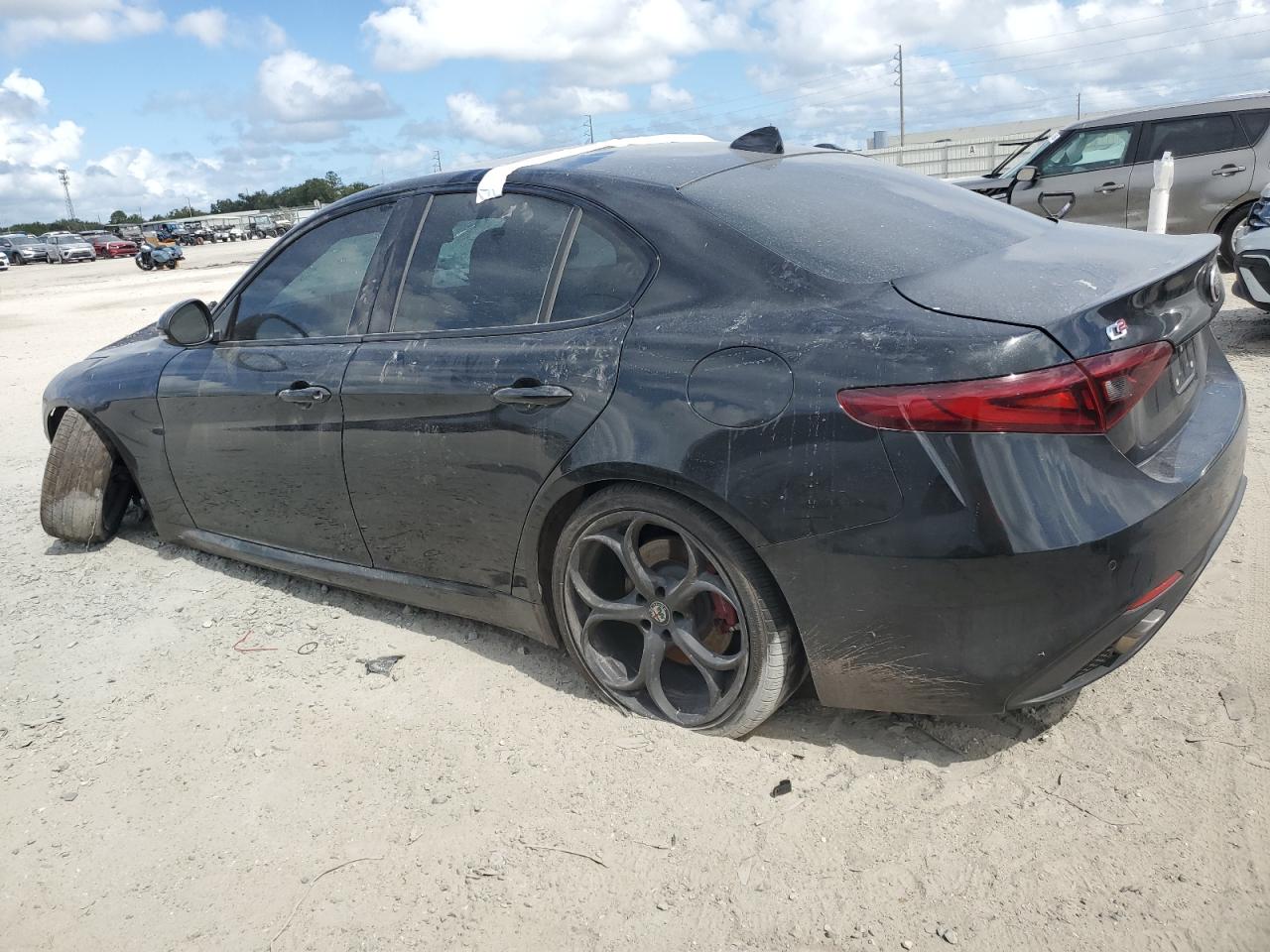 2018 Alfa Romeo Giulia - Image 2