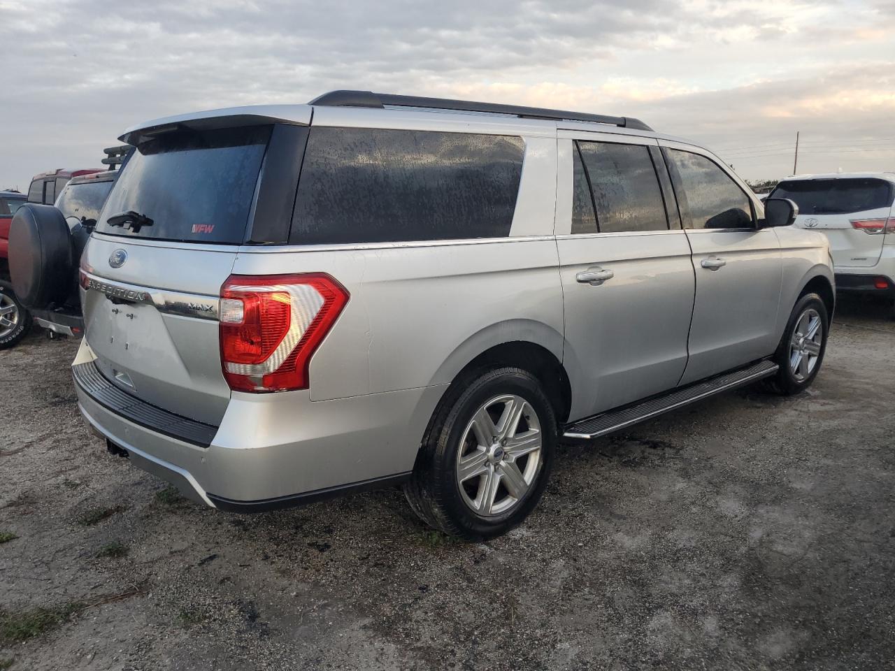 2018 Ford Expedition - Image 3