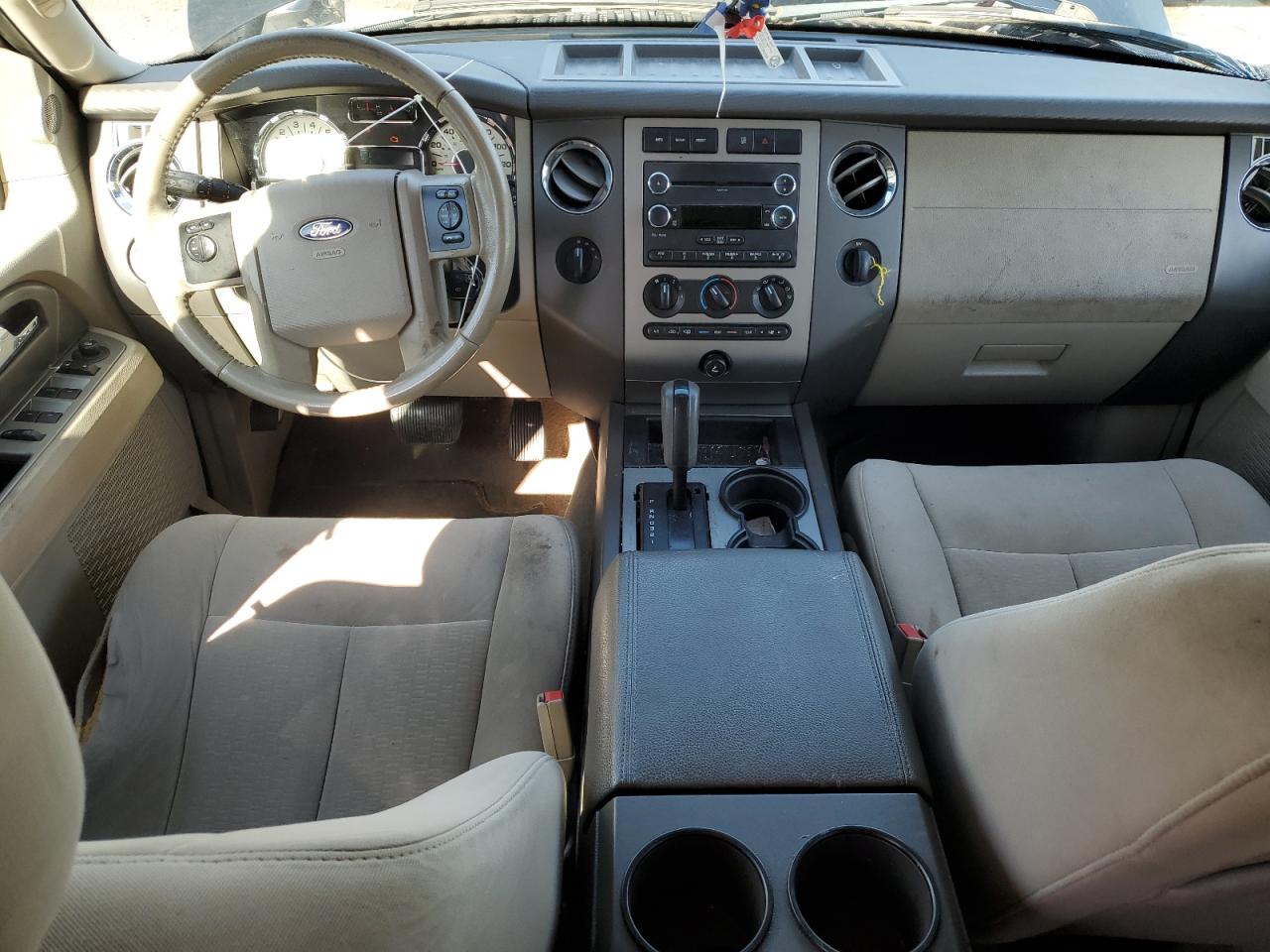 2012 Ford Expedition - Image 8
