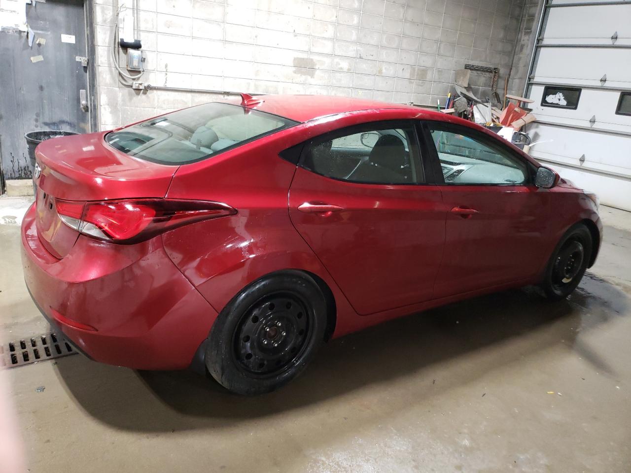 2015 Hyundai Elantra - Image 3
