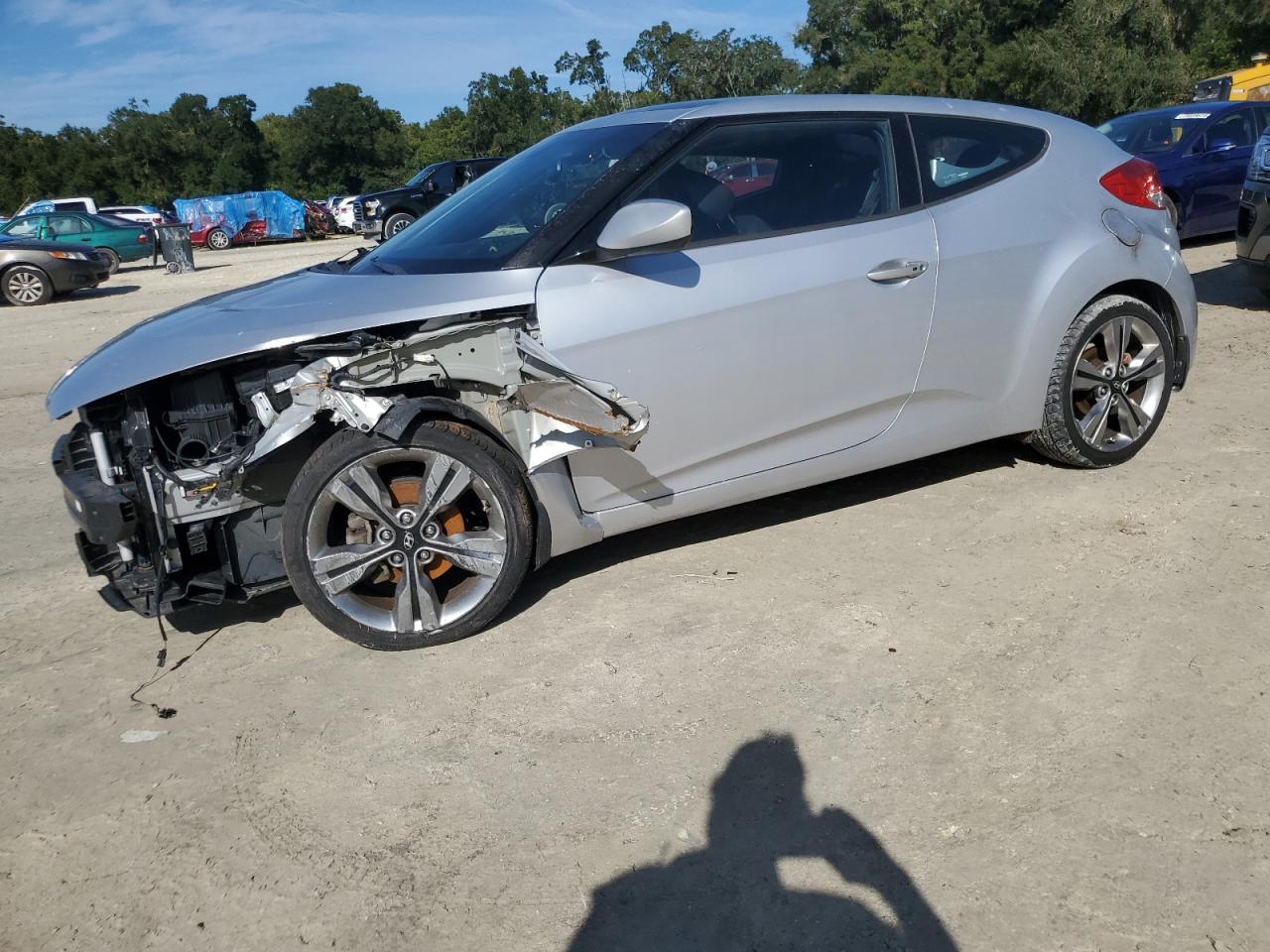 2016 Hyundai Veloster - Image 1