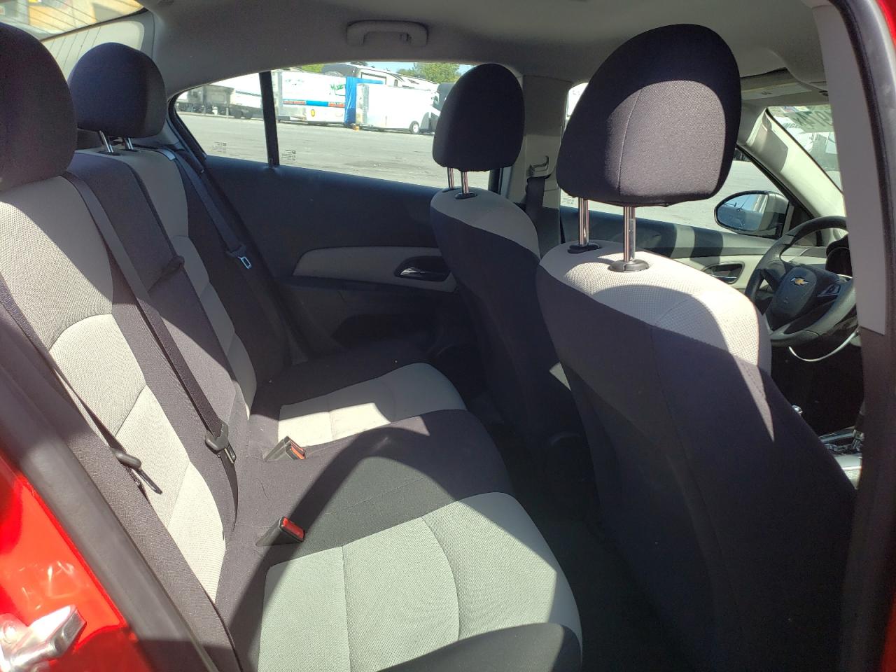 2014 Chevrolet Cruze - Image 10