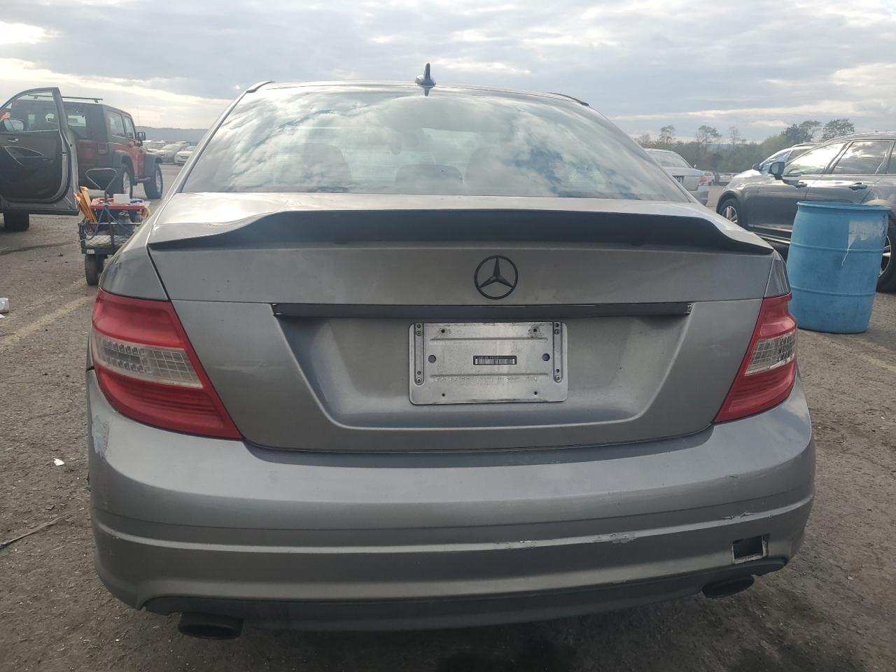 2009 Mercedes-Benz C 300 VIN: WDDGF54X19R053144 Lot: 75017204