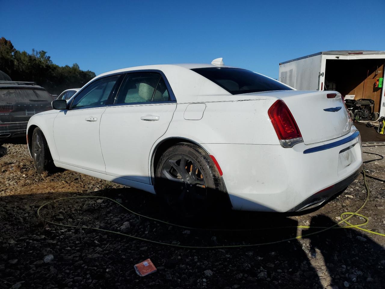 2018 Chrysler 300 - Image 2