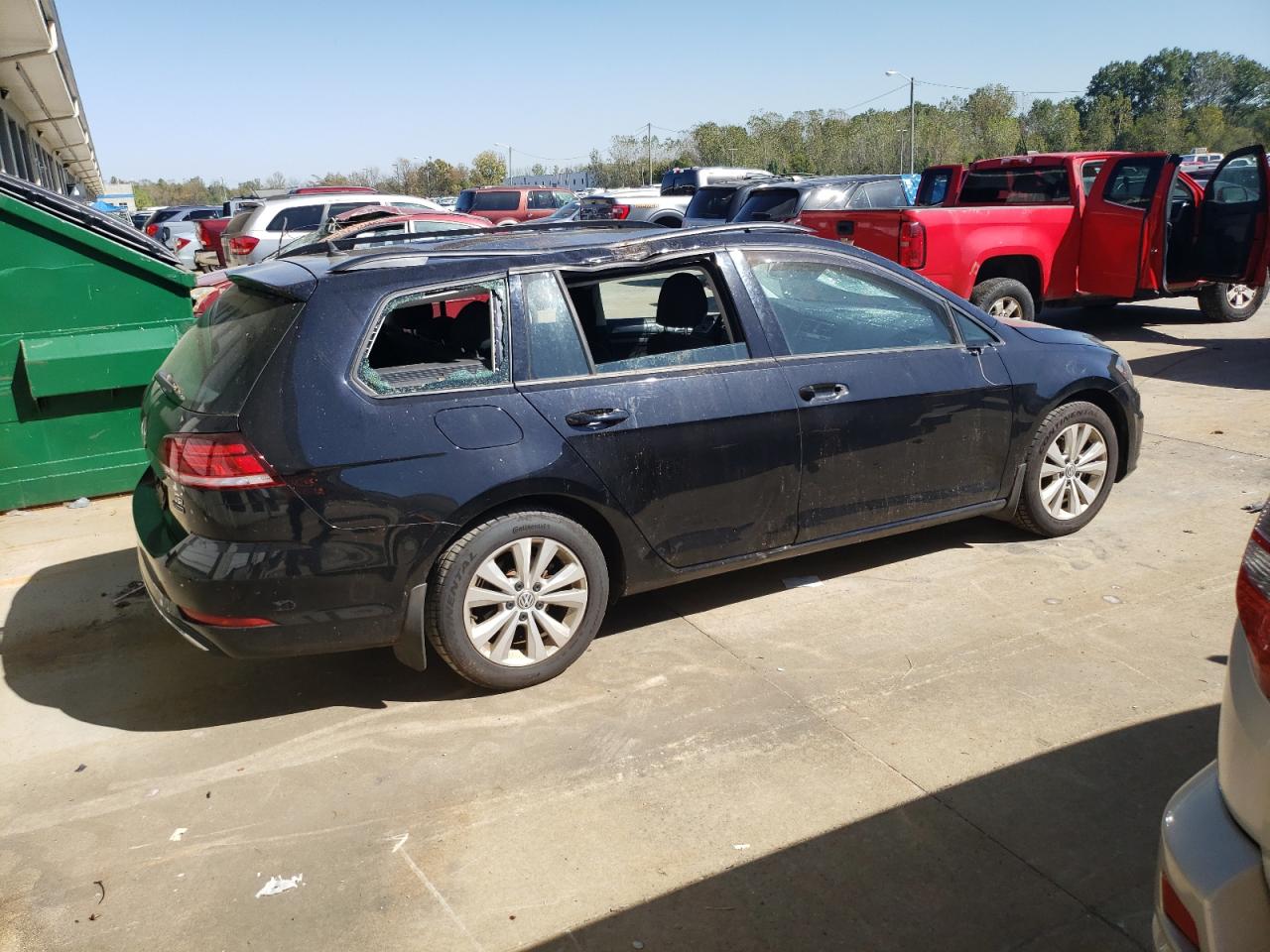 2018 Volkswagen Golf - Image 3