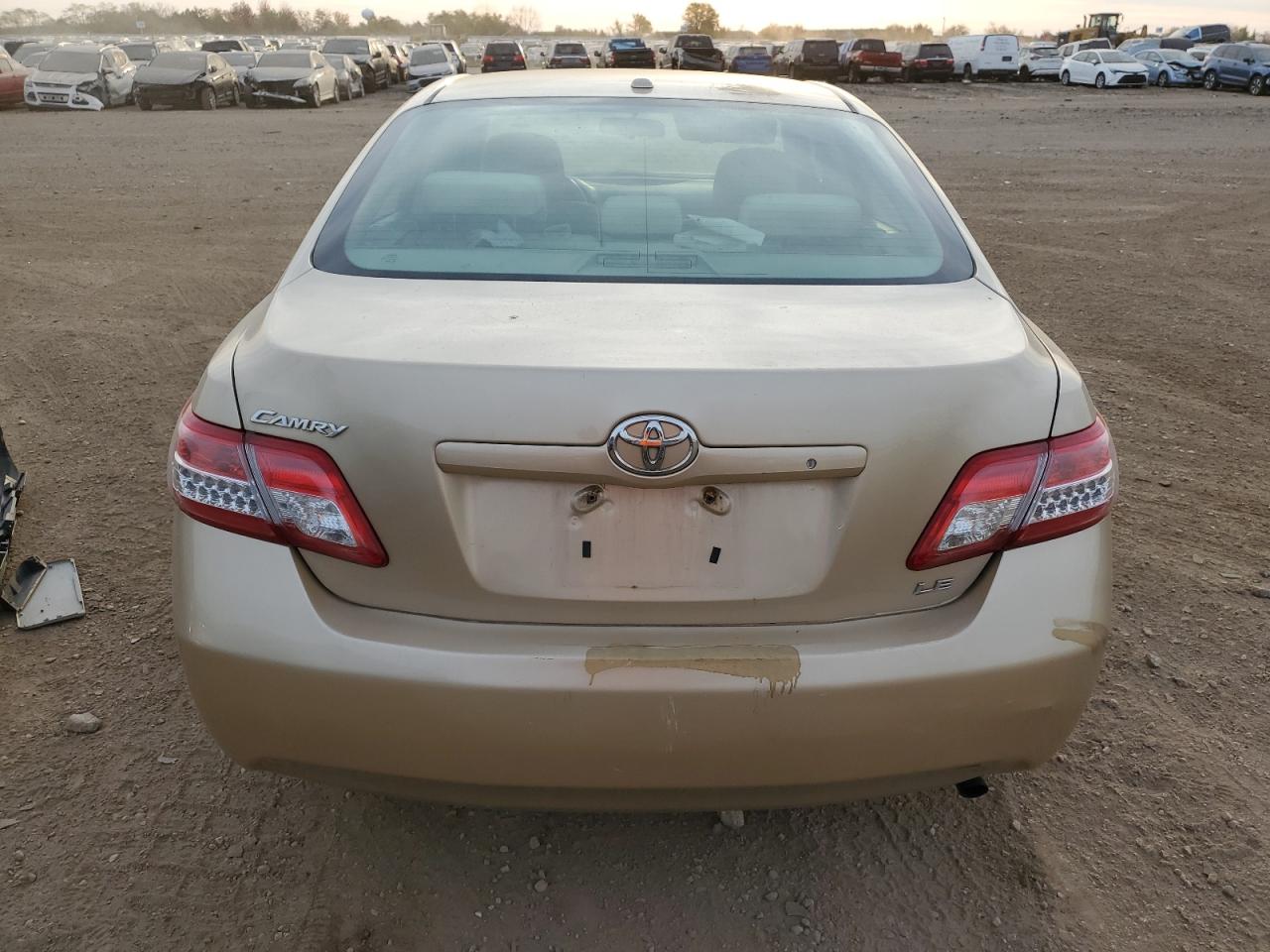 2010 Toyota Camry Base VIN: 4T1BF3EK5AU073566 Lot: 76652774