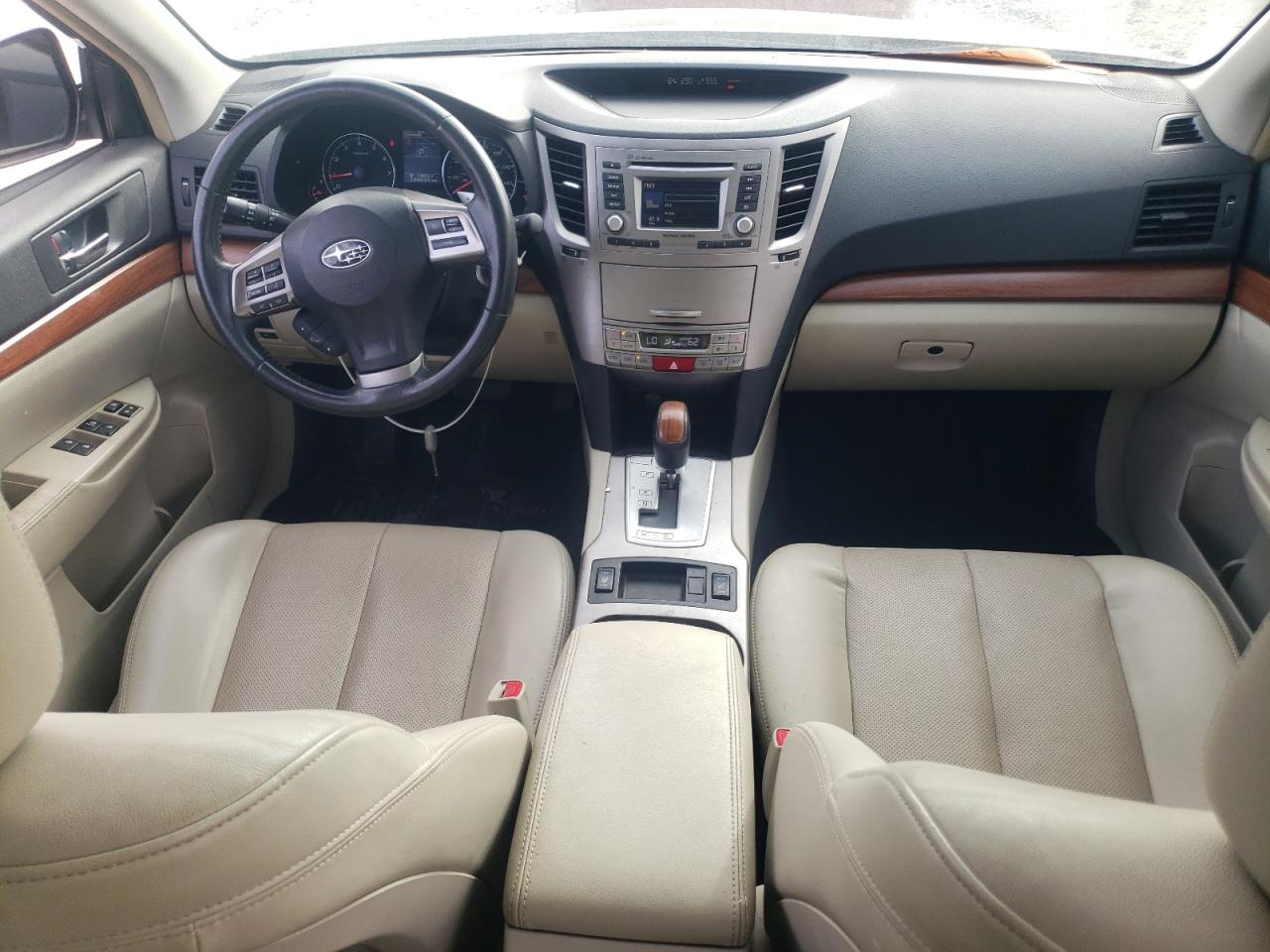 2014 Subaru Outback - Image 8