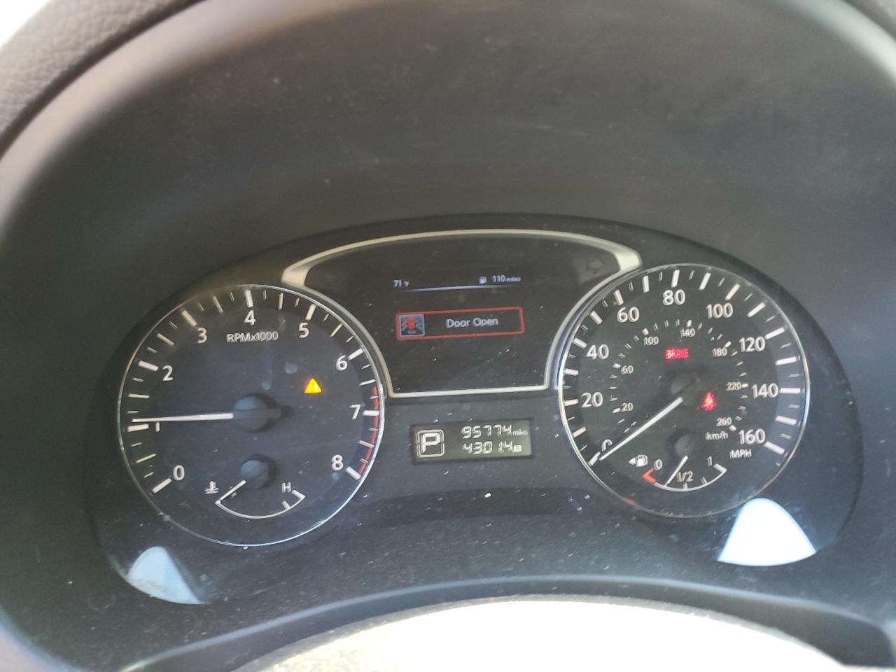 2015 Nissan Altima - Image 9