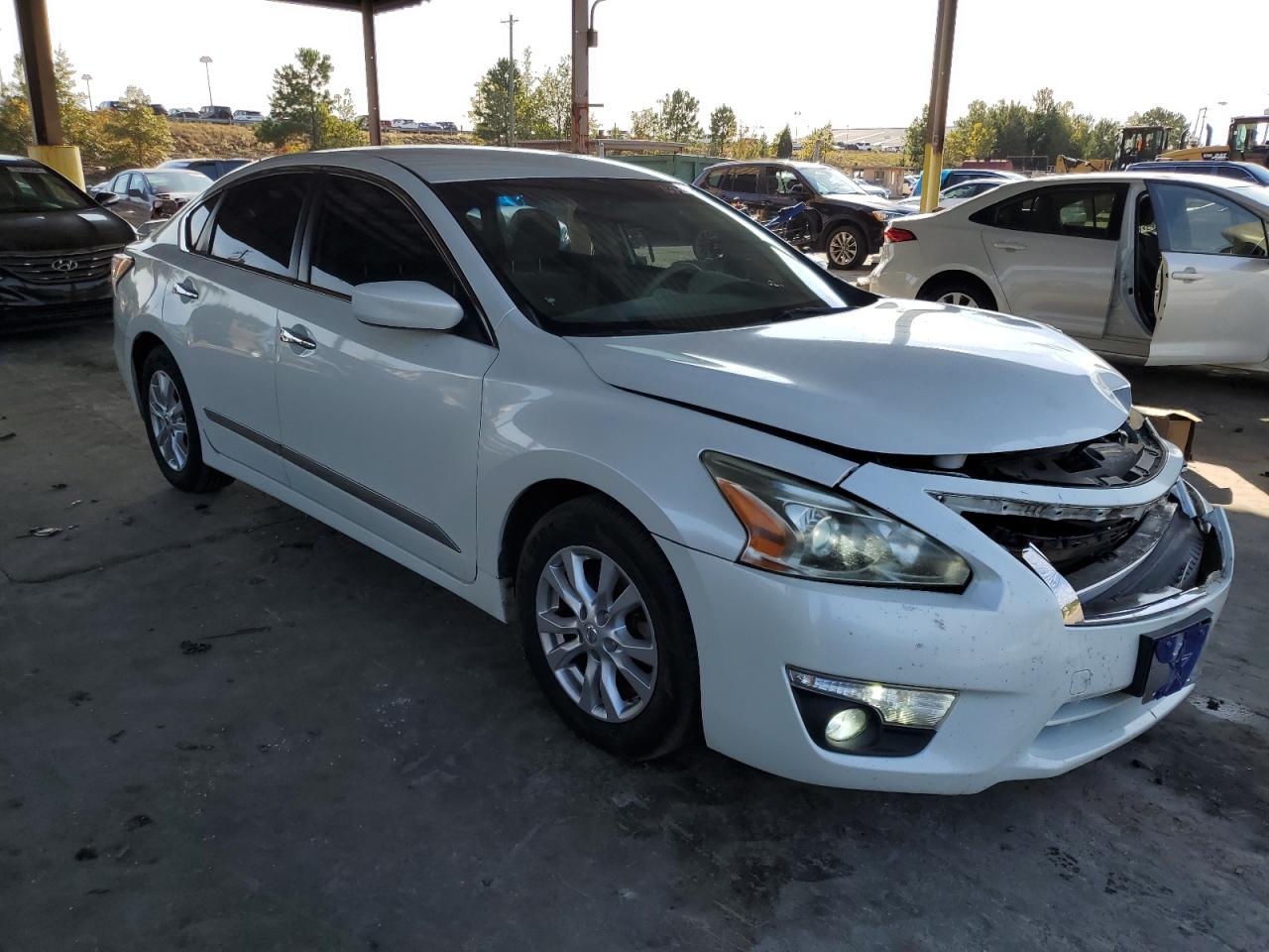 2015 Nissan Altima - Image 4
