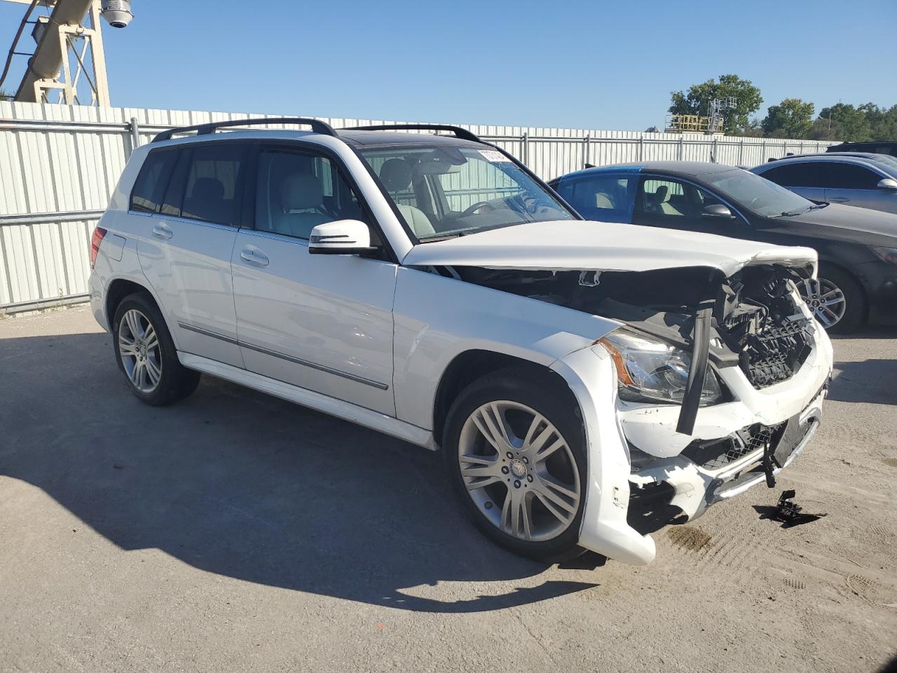 VIN WDCGG5HB4EG312859 2014 MERCEDES-BENZ GLK-CLASS no.4