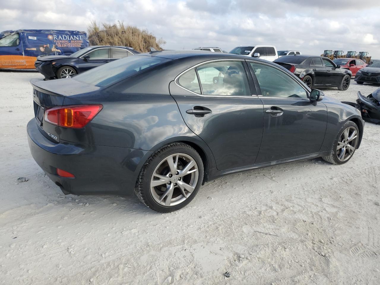2009 Lexus IS - Image 3
