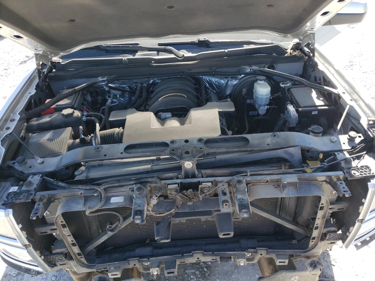 2015 Chevrolet Silverado - Image 11