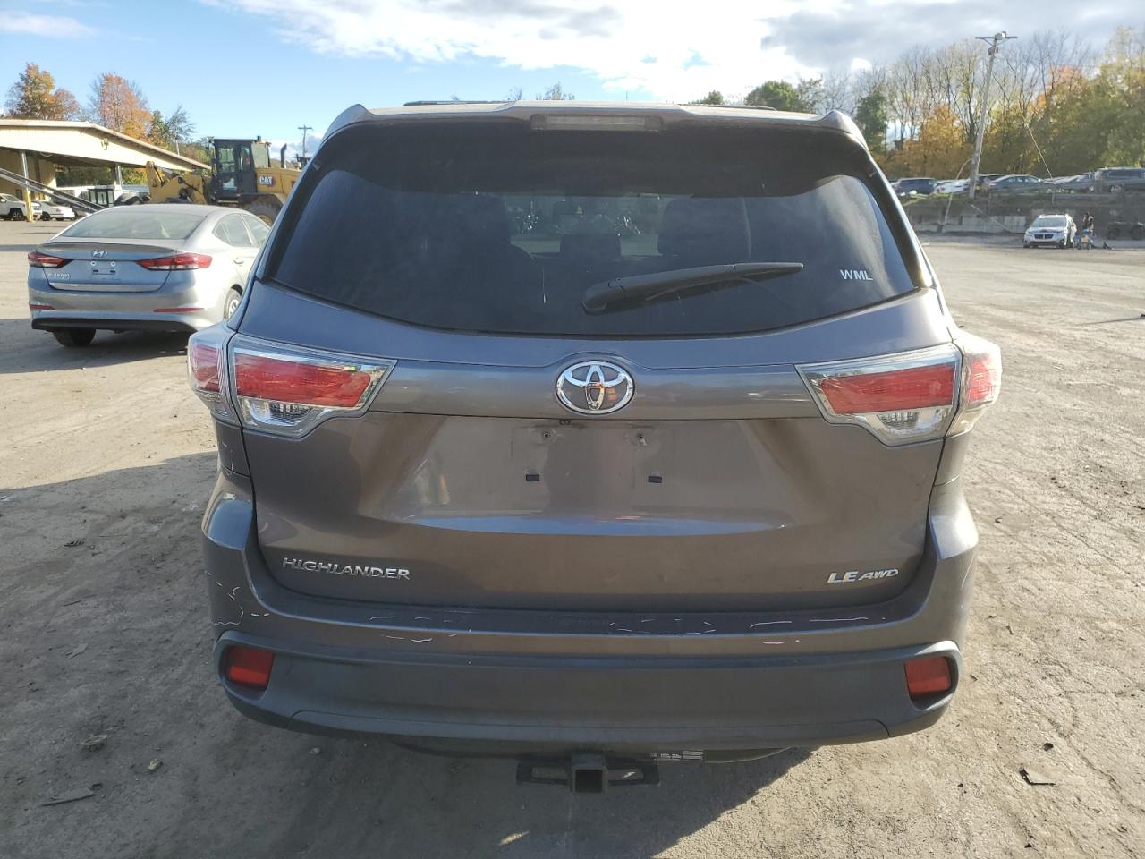 2015 Toyota Highlander Le VIN: 5TDBKRFH3FS189382 Lot: 75513164