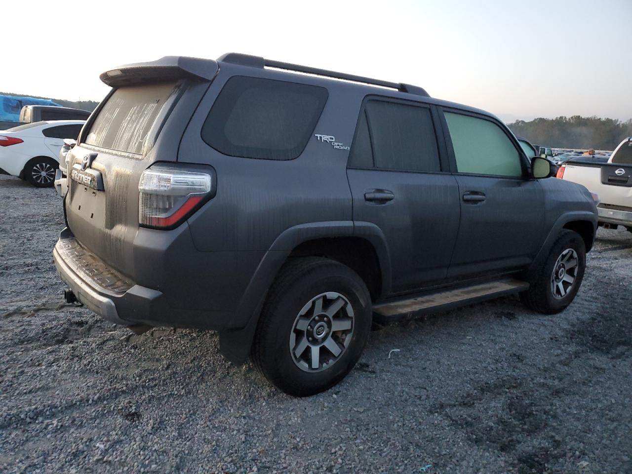 JTEPU5JR8N5990270 2022 Toyota 4Runner Sr5/Sr5 Premium